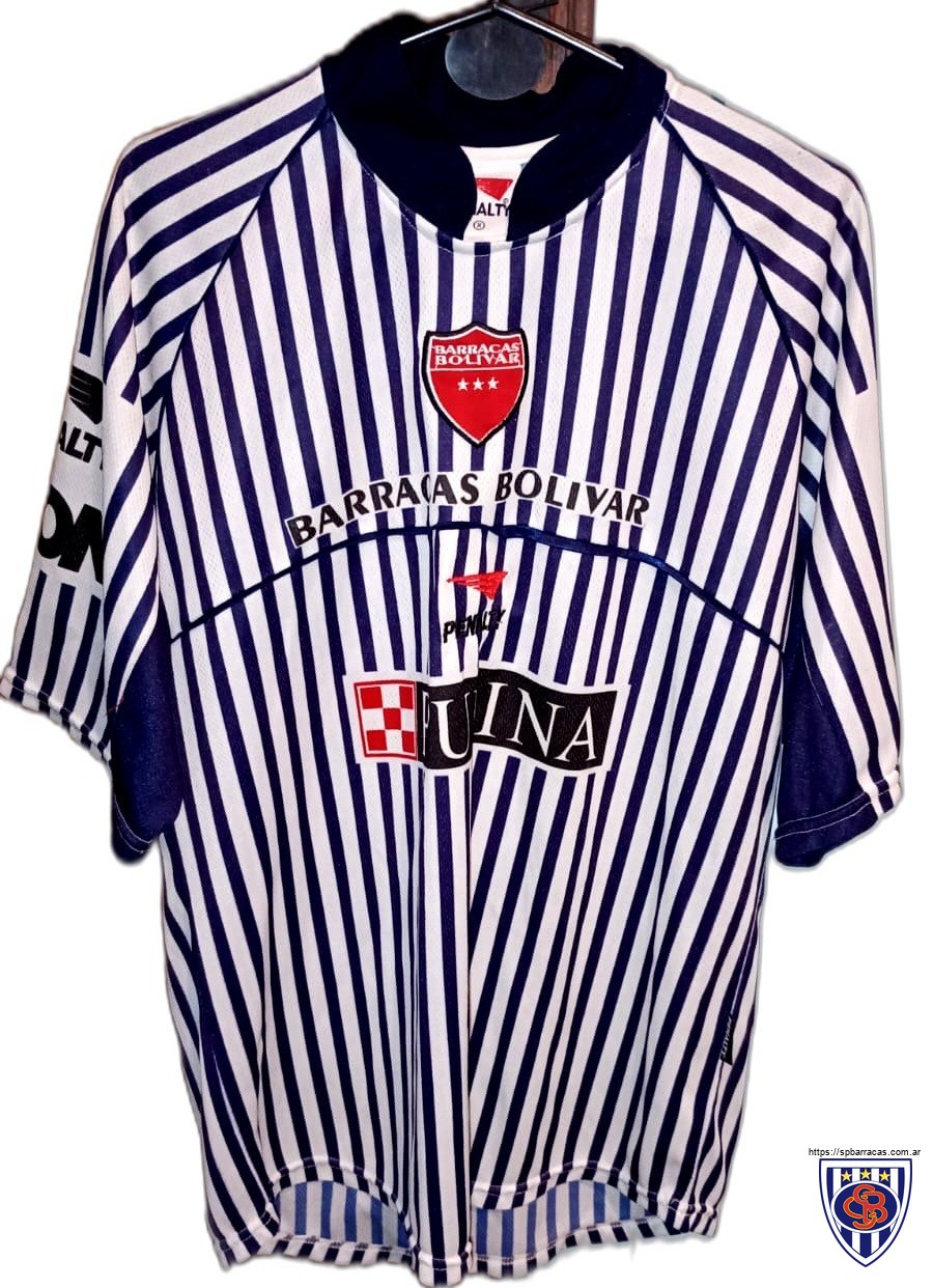 Camiseta diseñada por Penalty para el período 2004-2005