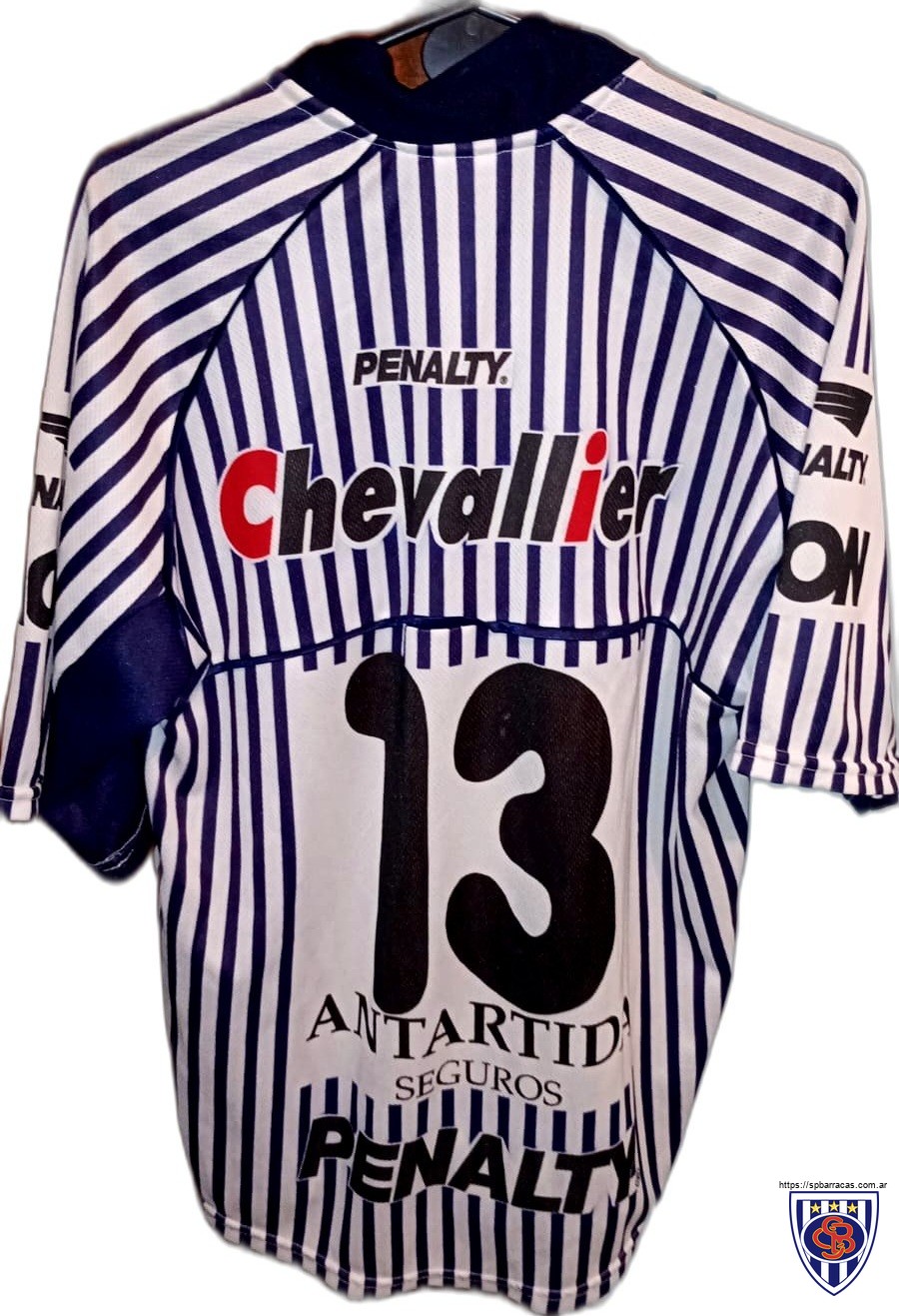 Camiseta diseñada por Penalty para el período 2004-2005