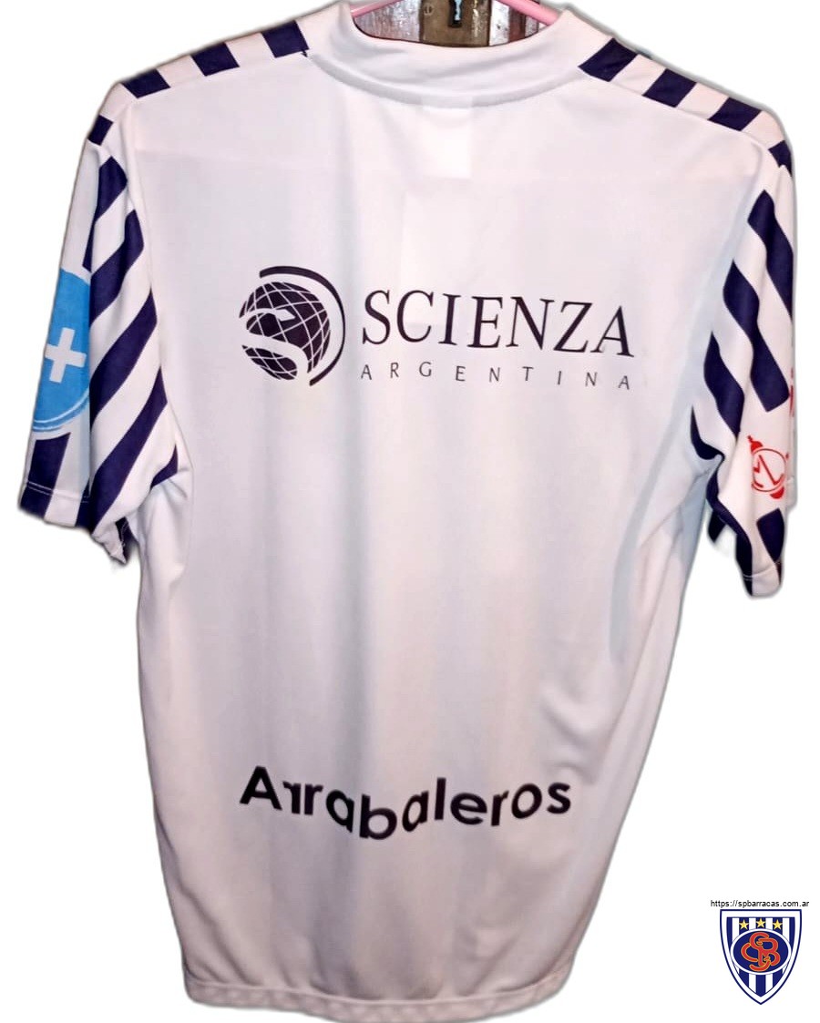 Camiseta utilizada durante la campaña 2015.