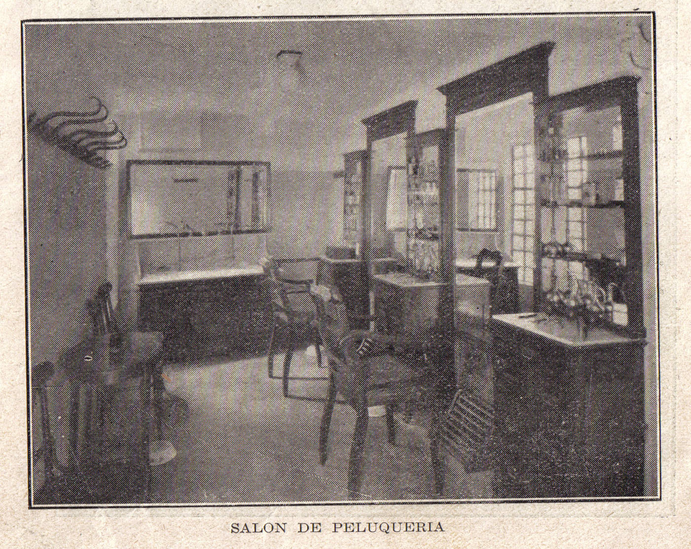 Salón masculino de la sede social de Sportivo Barracas